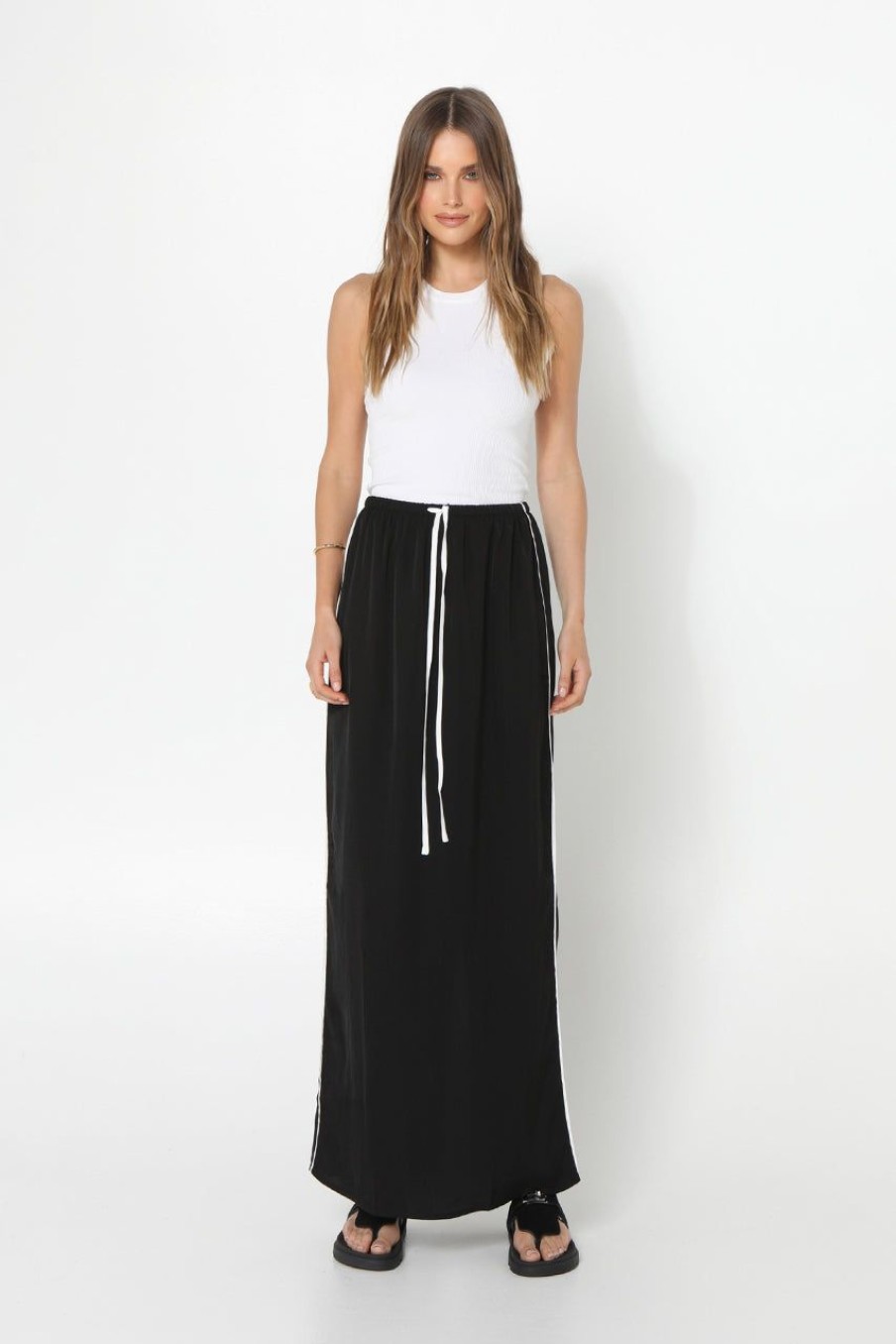 Bottoms Madison The Label | Clara Skirt | Black